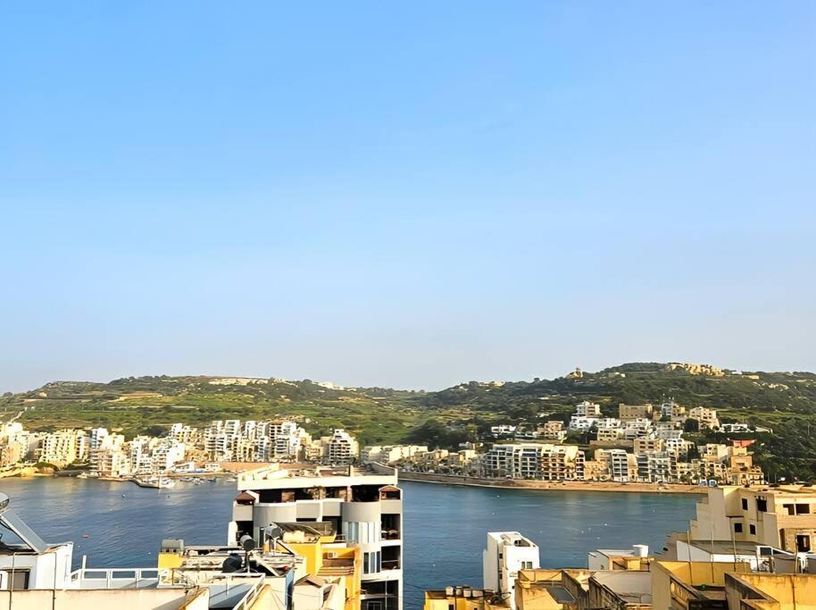 Waveside Apartment St. Paul's Bay Exteriör bild